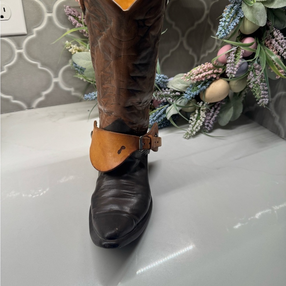 Vintage 1977 ceramic boot with spit - Picture 2 of 10